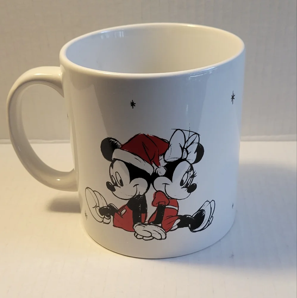 NWOT Disney Mickey And Minnie Holiday Kisses 20 Oz. Mug